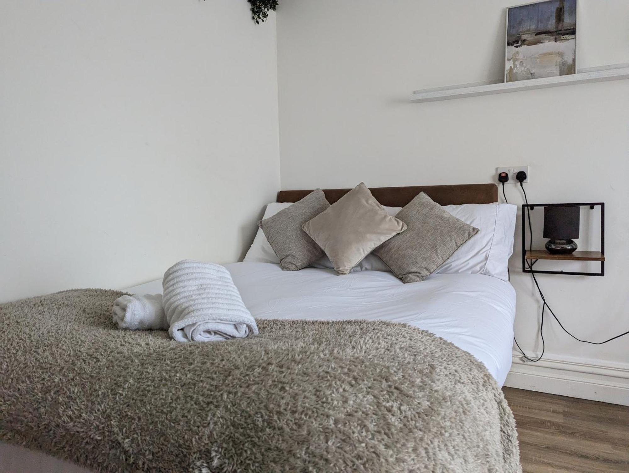Serene 1 Bedroom Flat In Roath คาร์ดิฟฟ์ ภายนอก รูปภาพ